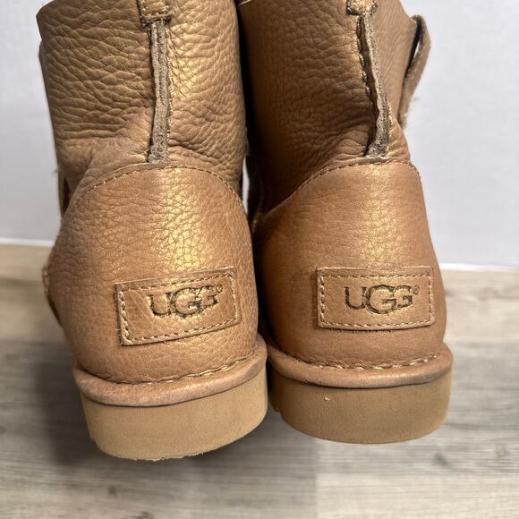 UGG Women's Classic Unlined Boots Mini Metallic Gold Short Leather Size 9 - Picture 3 of 10